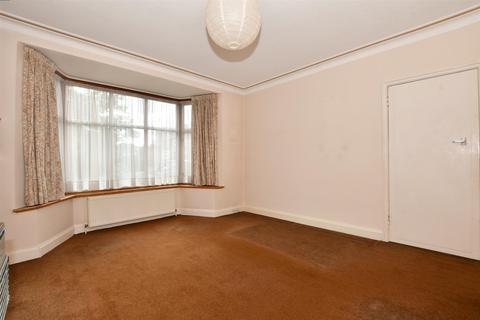 37 Forest Approach, Woodford Green, IG8 9BP