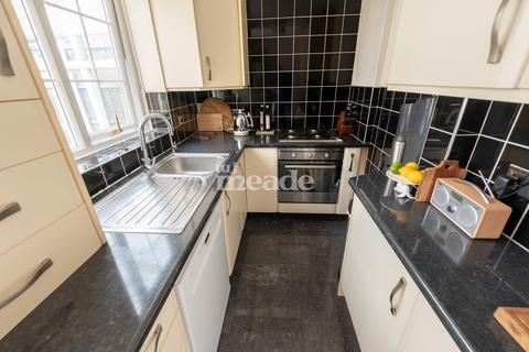 1 Groveside Road, London, E4 6JD