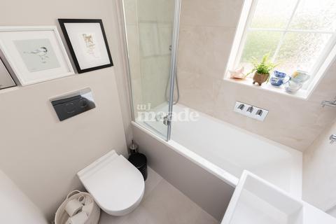1 Groveside Road, London, E4 6JD