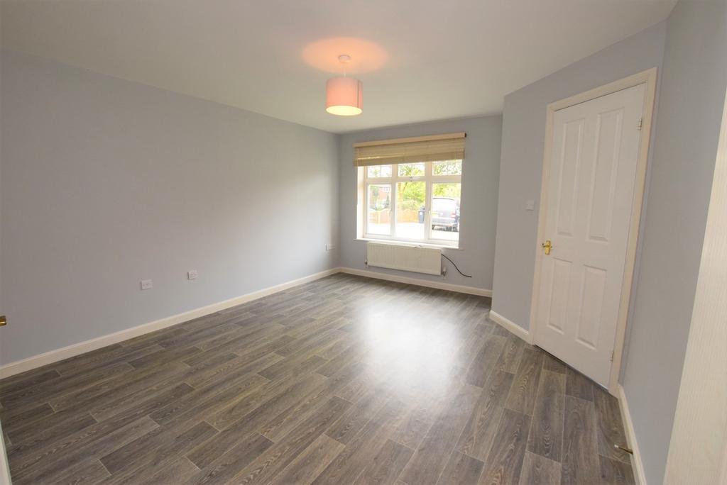 Augustus Walk, Knights Park, Ashford... 3 bed end of terrace house £