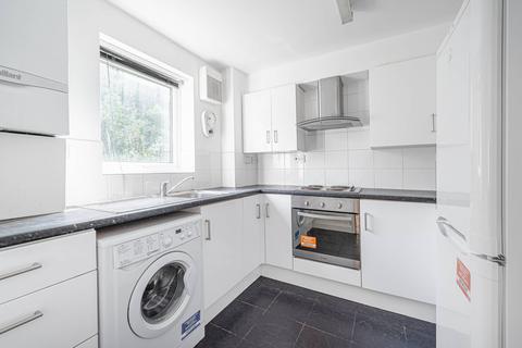 58 Larch Close, London, N11 3NN