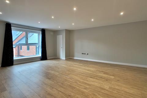 2 bedroom flat to rent - Newbury Street, Wantage