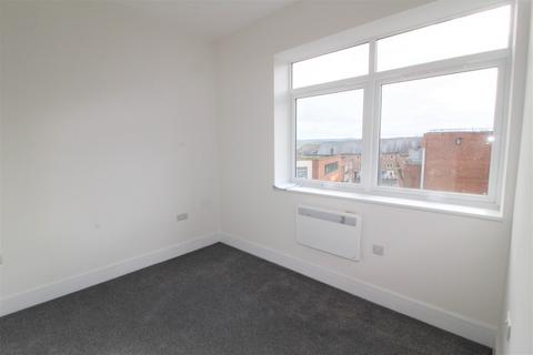 2 bedroom flat to rent, Second Floor Flat, South Street