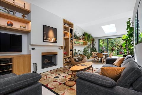 15 Crescent Way, London, SE4 1QL