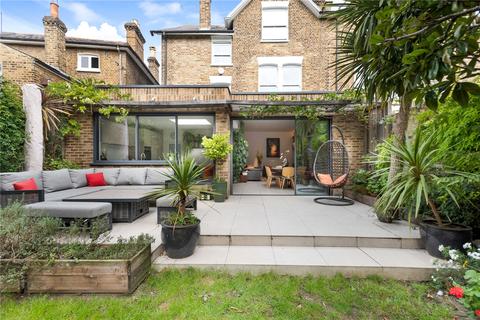 15 Crescent Way, London, SE4 1QL