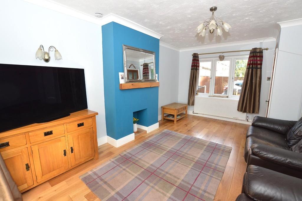 Watermill Close, Lower Gresham 3 bed semidetached house £350,000
