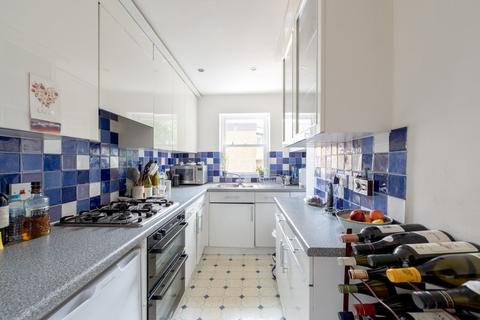 3 bedroom apartment for sale - Belsize Avenue, London