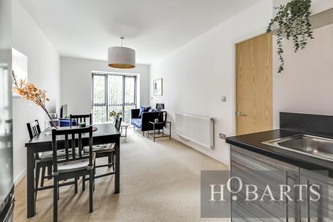 41 Leverton Close, London, N22 7BT