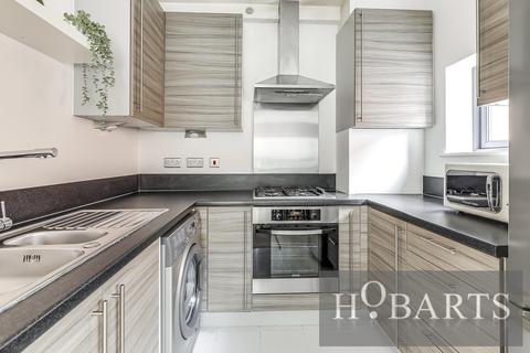 41 Leverton Close, London, N22 7BT