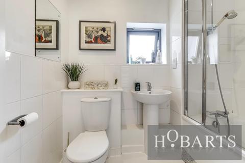 41 Leverton Close, London, N22 7BT