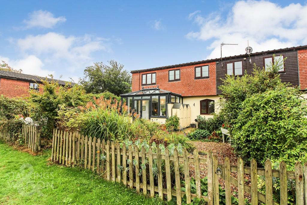 East Hill Lane, Bramerton, Norwich 4 bed end of terrace house for sale