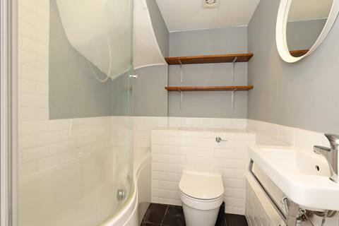Flat 2, 58 - 62 The Green, Twickenham, TW2 5AB