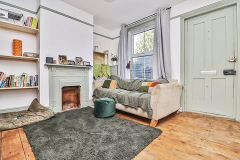 2 bedroom cottage for sale - East Street, Westbourne