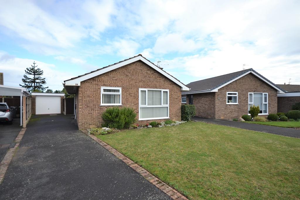 Broadwood Way, Lytham, FY8 2 bed bungalow £350,000