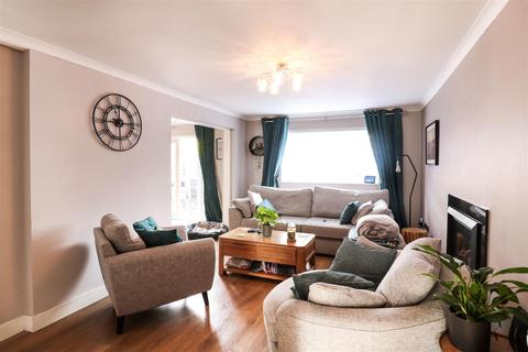 59 Shawbridge, Harlow, CM19 4NL