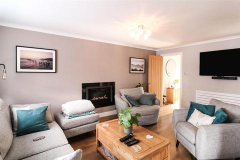 59 Shawbridge, Harlow, CM19 4NL