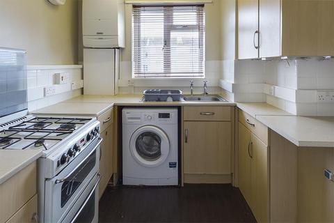 3 bedroom flat to rent - Foxcott Close, Southampton