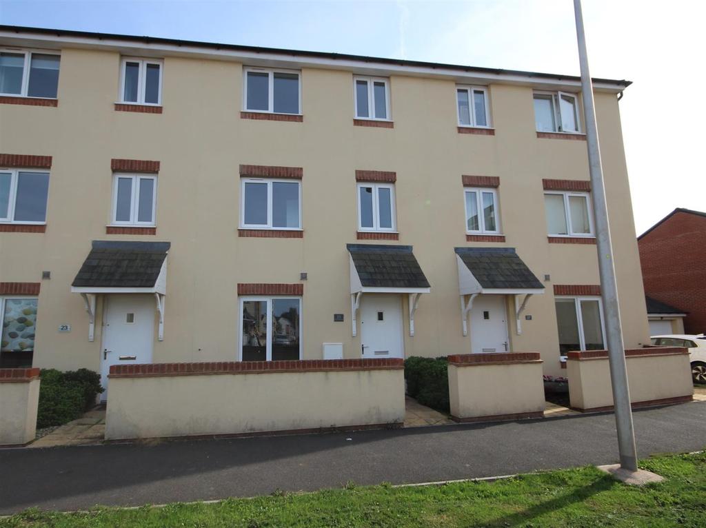Shareford Way, Cranbrook, Exeter 4 bed townhouse £1,450 pcm (£335 pw)