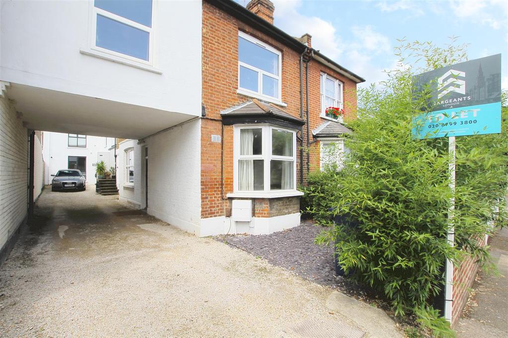 Darwin Road, Ealing 1 bed flat £1,300 pcm (£300 pw)