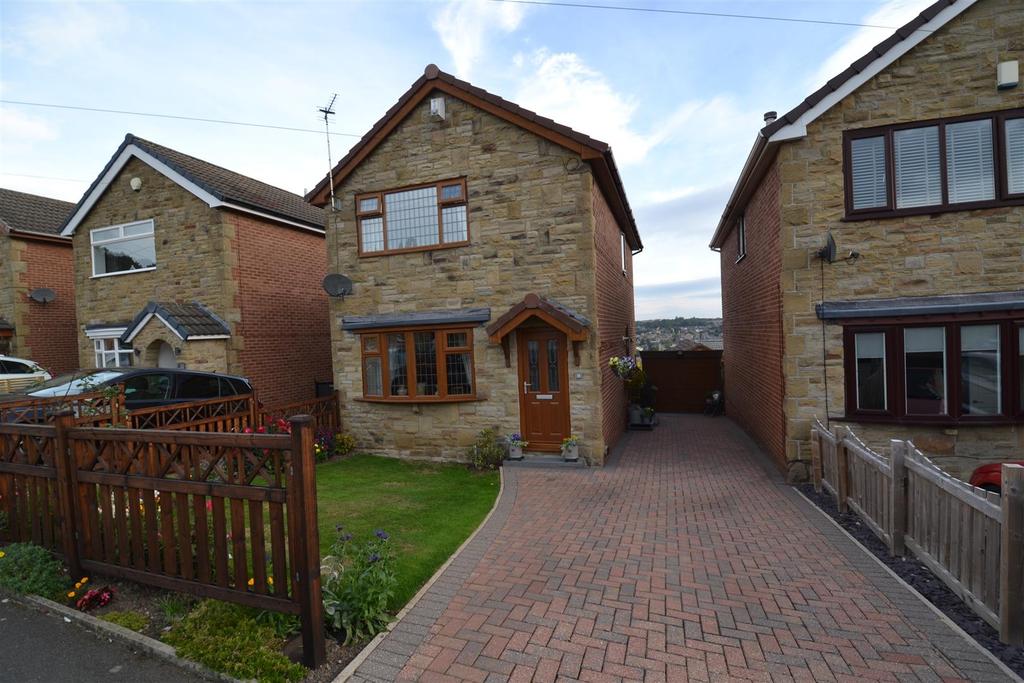 Grove Street, Liversedge 3 bed detached house £244,999