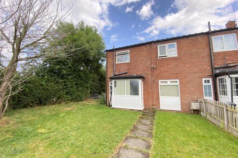 3 bedroom end of terrace house for sale - Sycamore Close, Wilmslow