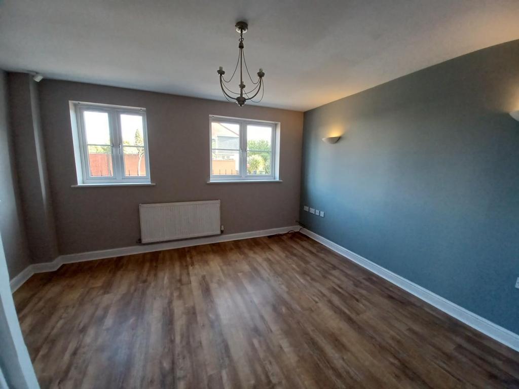 Scott Road, Solihull 2 bed house £895 pcm (£207 pw)