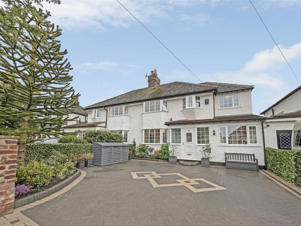 Briar Drive, Heswall, Wirral 5 bed semidetached house £525,000