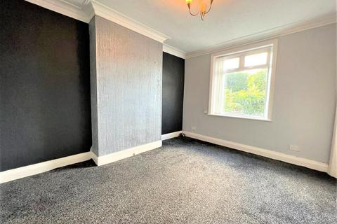 4 bedroom semi-detached house for sale - Wakefield Road, Huddersfield