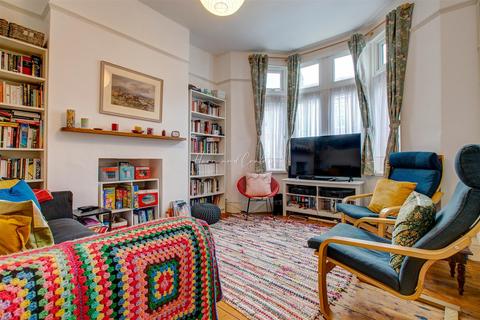 31 Beda Road, Cardiff, CF5 1LX