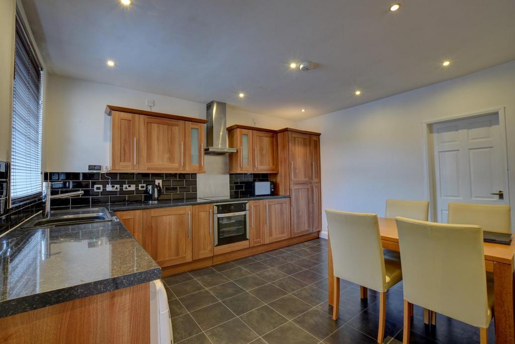 Gisburn Road, Barrowford, Nelson 2 bed cottage for sale £119,950