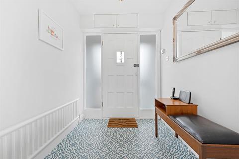 59 New Road, Ascot, SL5 8PZ