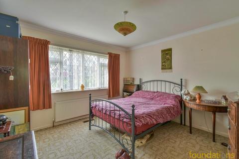 28 Pinewoods, Bexhill-on-sea, TN39 3UD