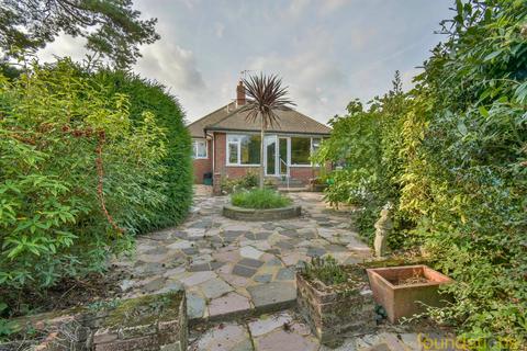 28 Pinewoods, Bexhill-on-sea, TN39 3UD