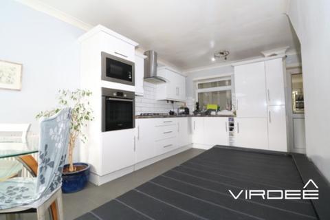 24 Cradley Croft, Birmingham, B21 8HP