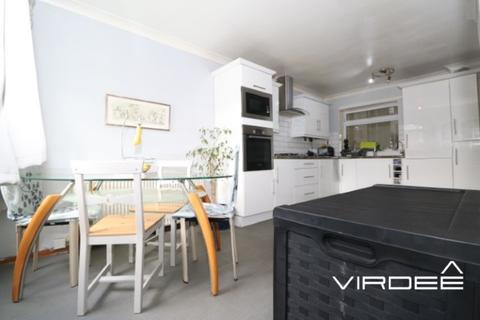 24 Cradley Croft, Birmingham, B21 8HP