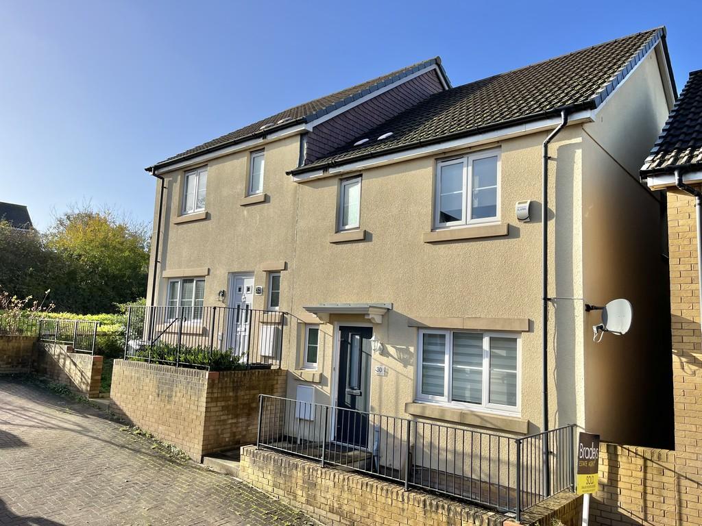 Meadow Rise Newton Abbot 3 bed semidetached house £300,000