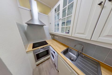 1 bedroom flat to rent, Dundas Street, New Town, Edinburgh, EH3