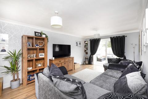 31 Deanburn, Penicuik, EH26 0HU