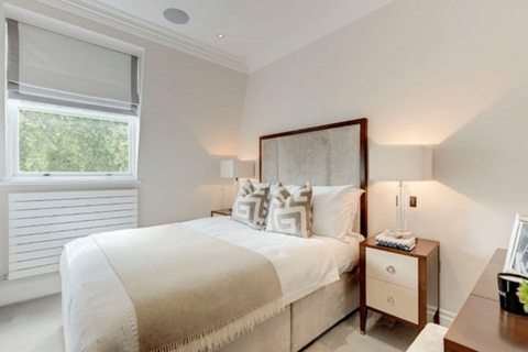 2 bedroom flat to rent, Kensington Garden Square, Bayswater, London, W2