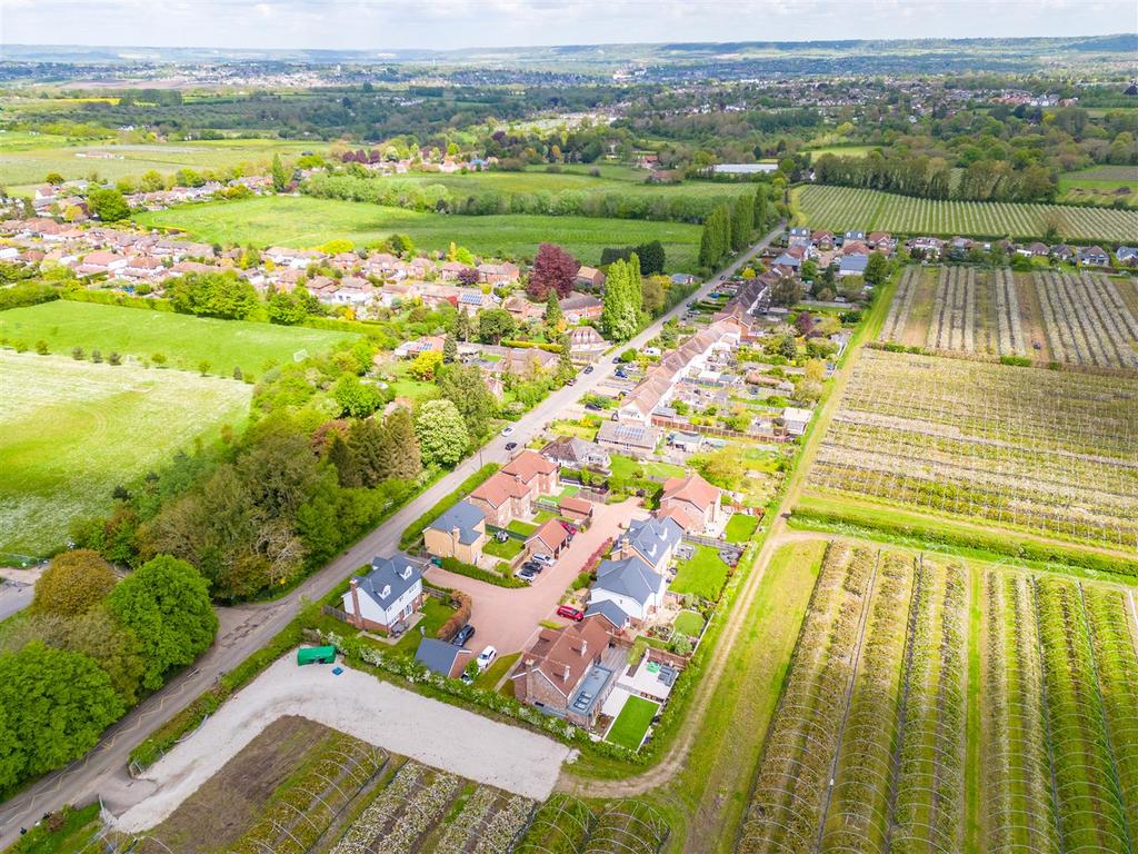 Penny Close, Boughton Monchelsea, Maidstone 4 bed detached house for