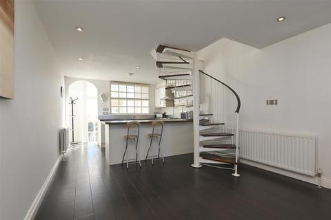 5 Moorside, Sheffield, S10 4LN