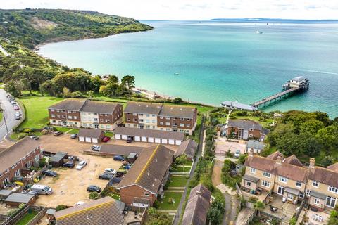 3 bedroom end of terrace house for sale - Lanes End, Totland Bay