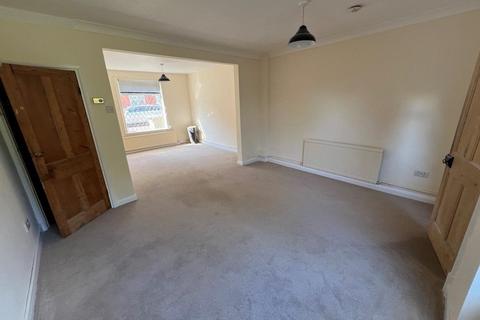 2 bedroom terraced house to rent, KINGS ROAD, OAKHAM