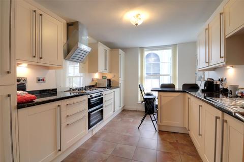 2 bedroom apartment for sale - Market Street, Ilfracombe, Devon, EX34