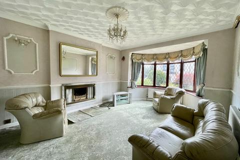 2 bedroom detached bungalow for sale - Plodder Lane, Farnworth, Bolton, Lancashire, BL4 0AA