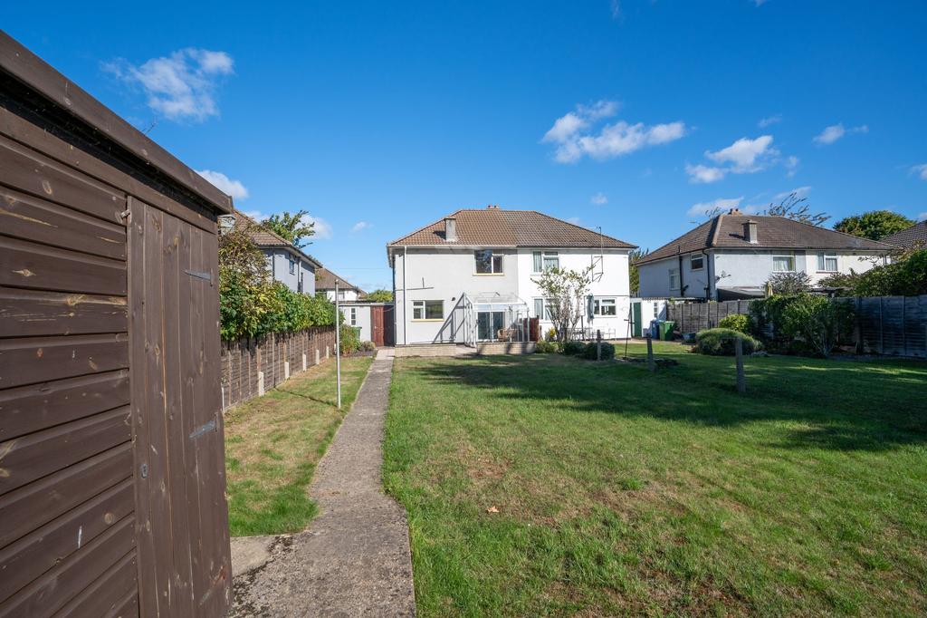 Norton Close, Cambridge, CB5 3 bed semidetached house £400,000