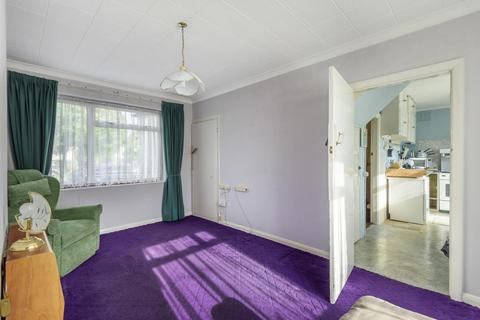 48 Upper Elmers End Road, Beckenham, BR3 4AN