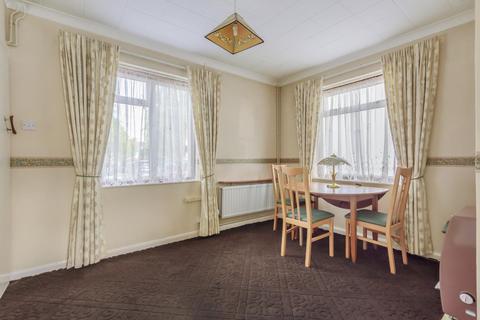 48 Upper Elmers End Road, Beckenham, BR3 4AN