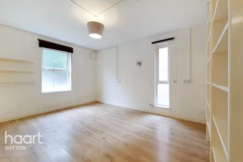 24 Turnpike Lane, Sutton, SM1 4HB