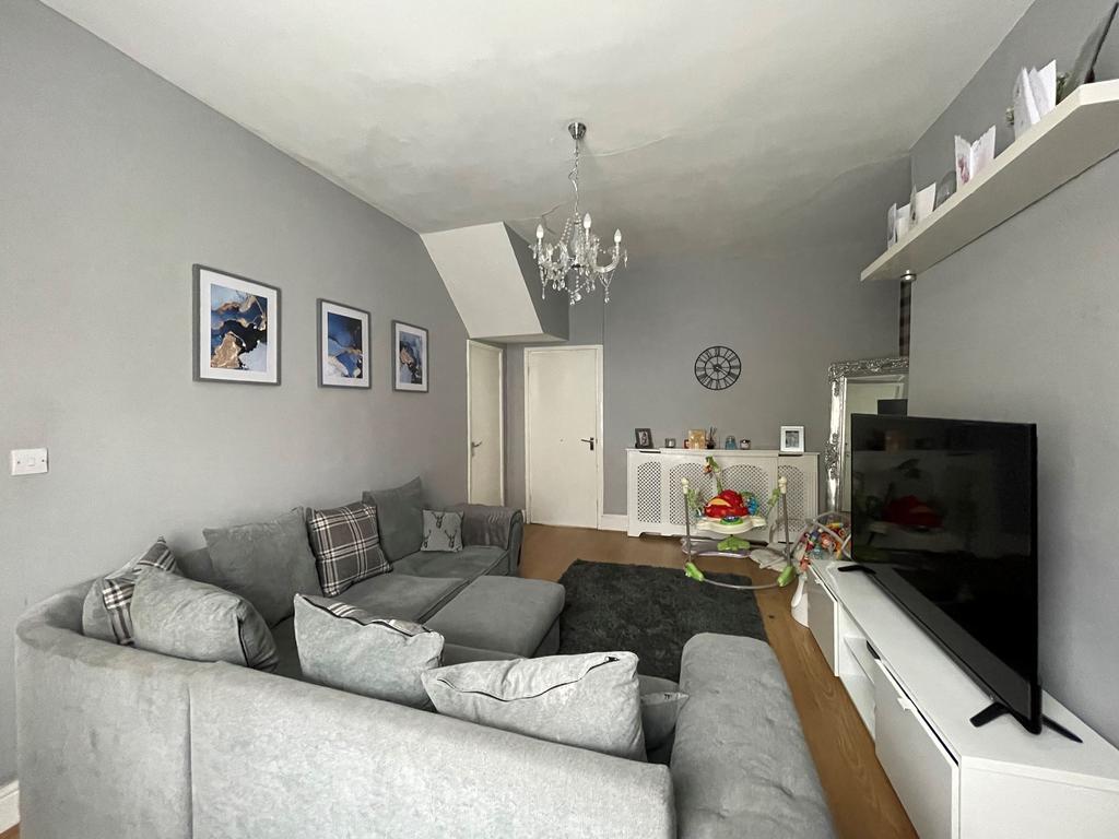 Elm Street, Jarrow, Tyne and Wear... 2 bed terraced house £625 pcm (£